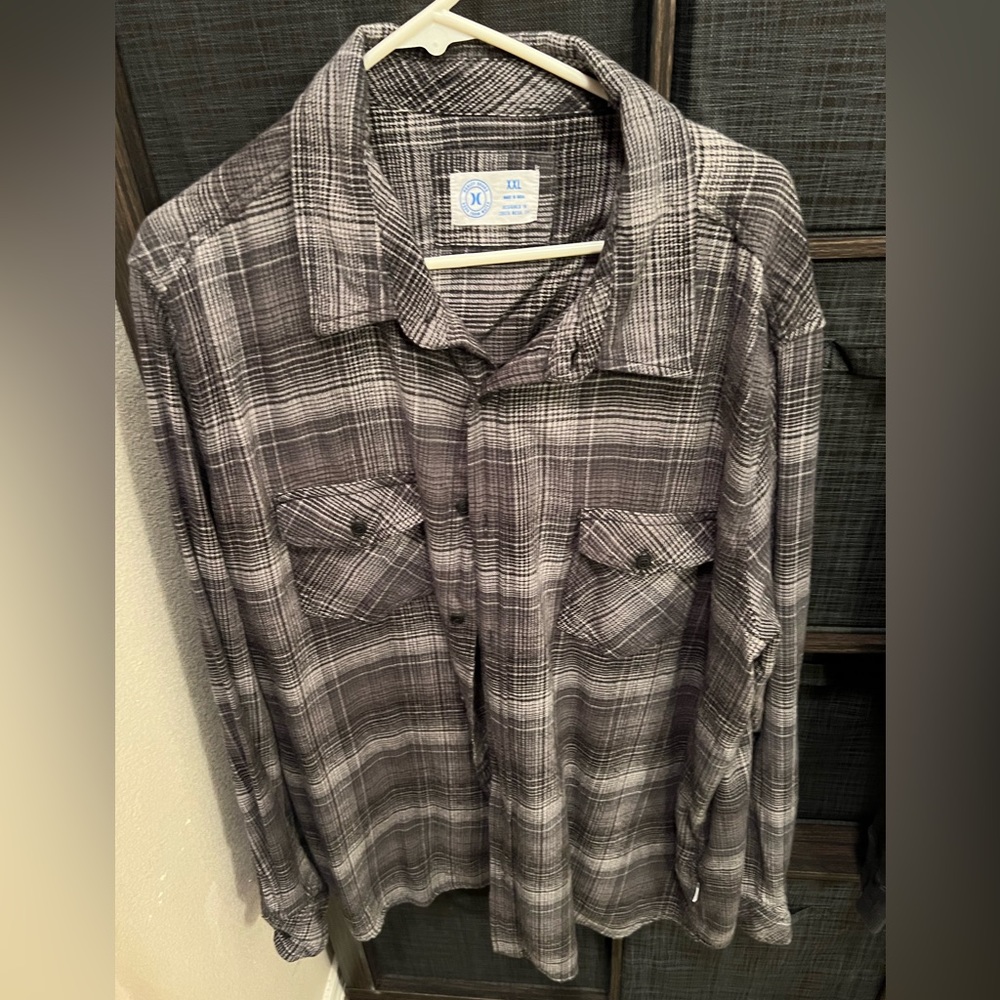 Hurley Flannel.  Size XXL.